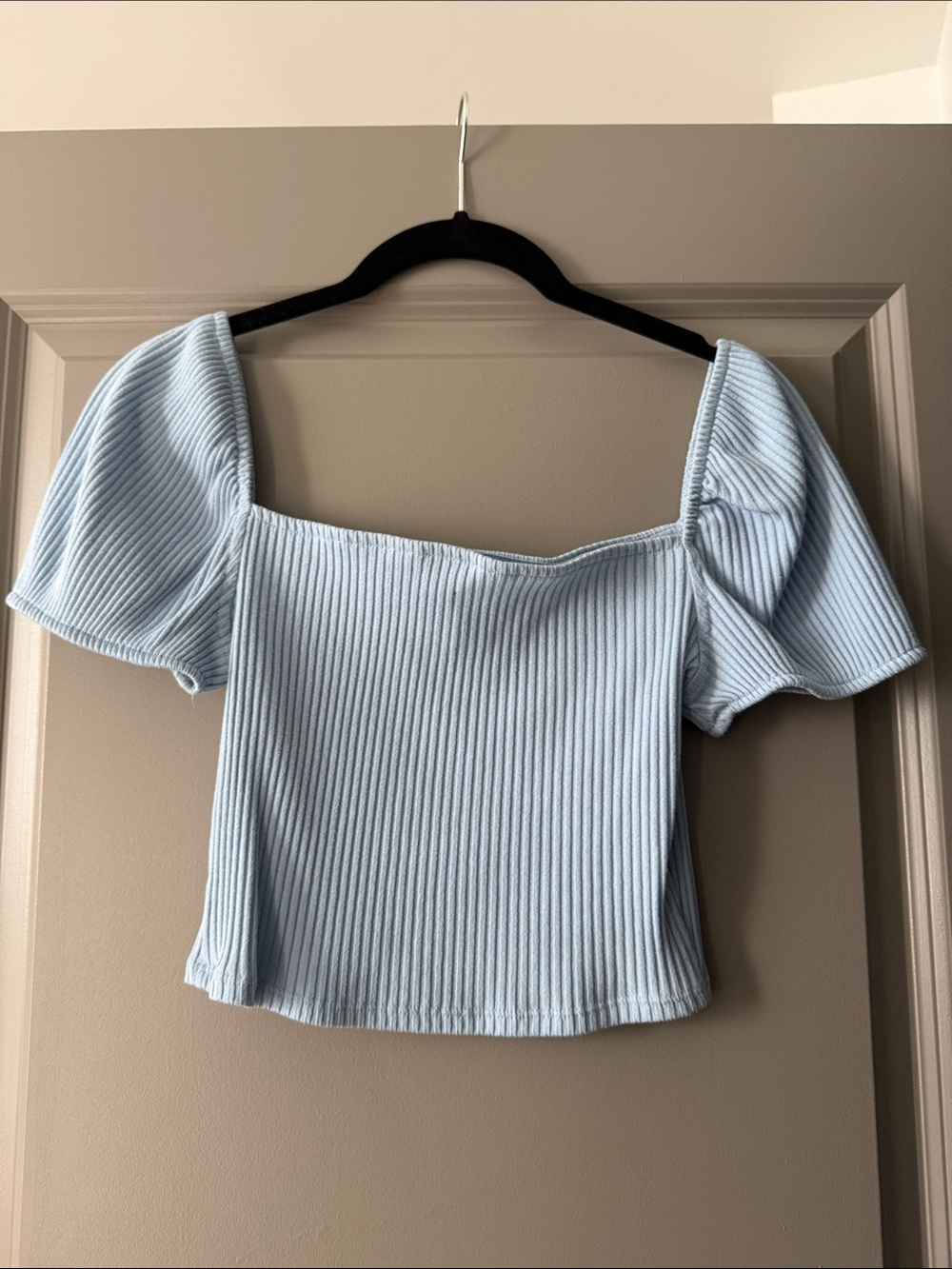 H&M Pastel Blue Ribbed Puff-Sleeve Crop Top